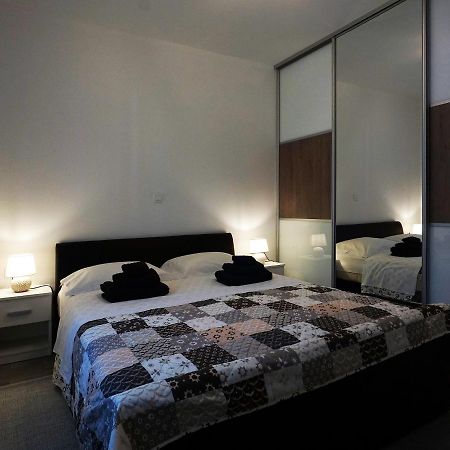 Deluxe Apartment Joia With Balcony On The Beach Bacvice, Free Parking, Old Town, Near Ferry Port Spalato Esterno foto
